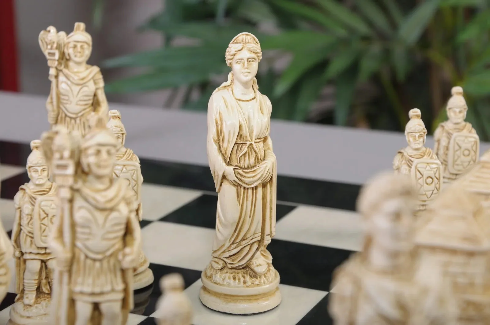 Roman Themed Chess Pieces - 4.25" King - Red & Natural - Image 7
