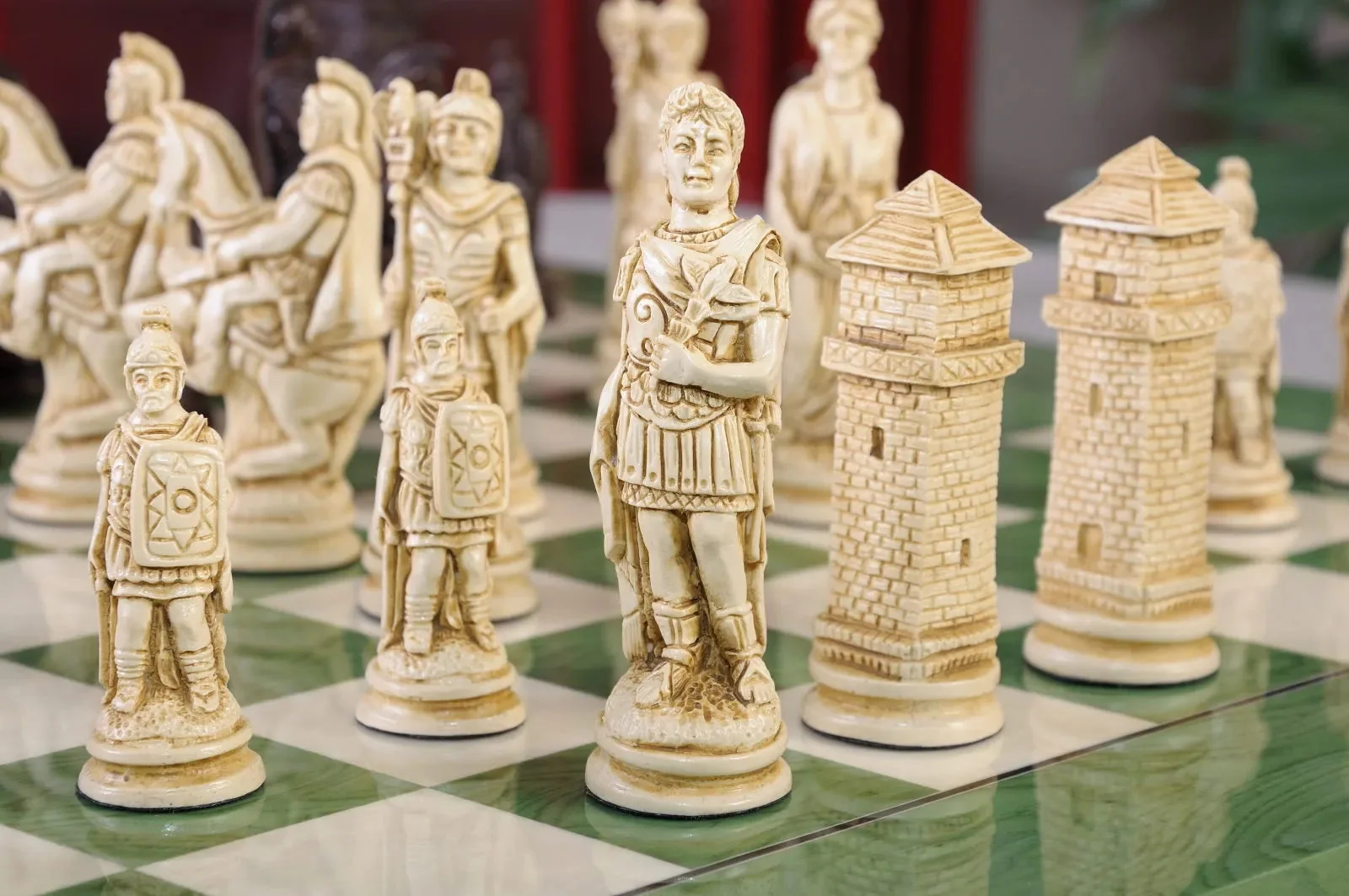 Roman Themed Chess Pieces - Brown & Natural - Image 2