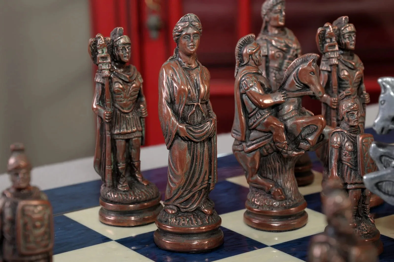 Roman Themed Chess Pieces - Metal - Image 5