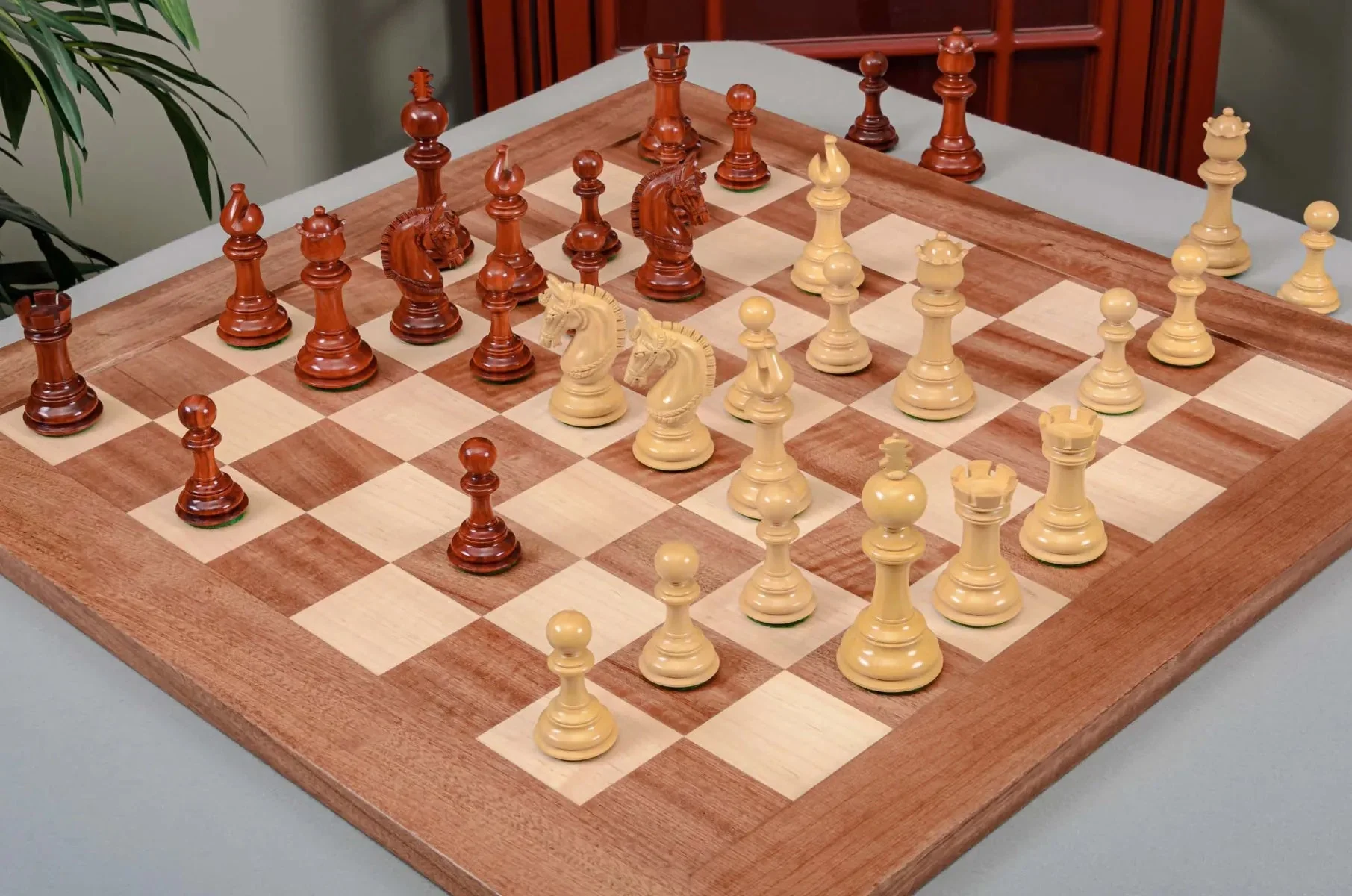 Sapele and Maple Signature Traditional Chess Board - Image 3