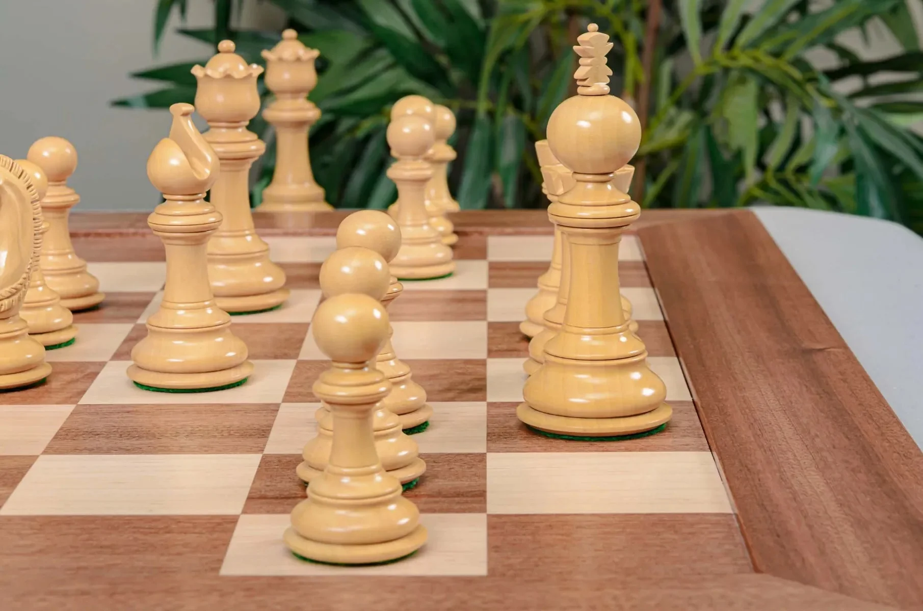 Sapele and Maple Signature Traditional Chess Board - Image 7