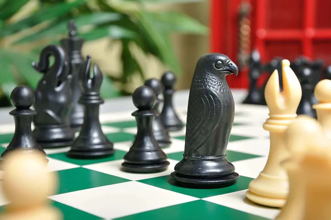 The Collector Series Plastic Chess Pieces - 3.75" King - Black & Natural - Image 2