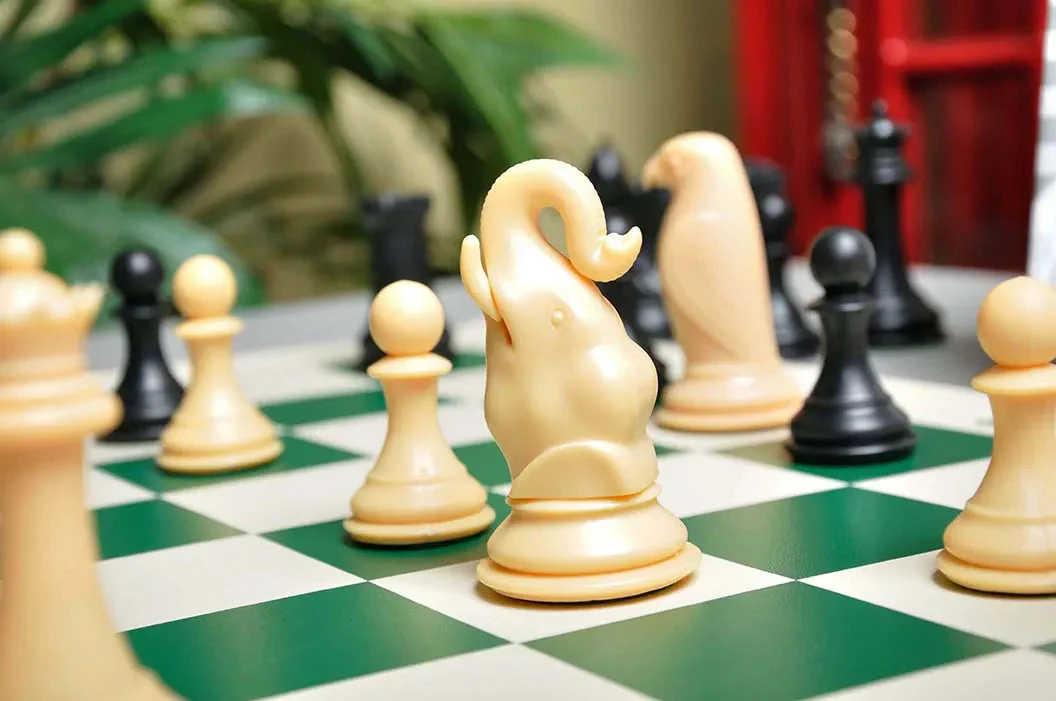 The Collector Series Plastic Chess Pieces - 3.75" King - Black & Natural - Image 3