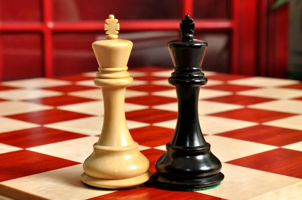 PRE-ORDER - Signature Contemporary IV Luxury Chess board - PADAUK / CURLY MAPLE - 2.5" Squares - Image 5