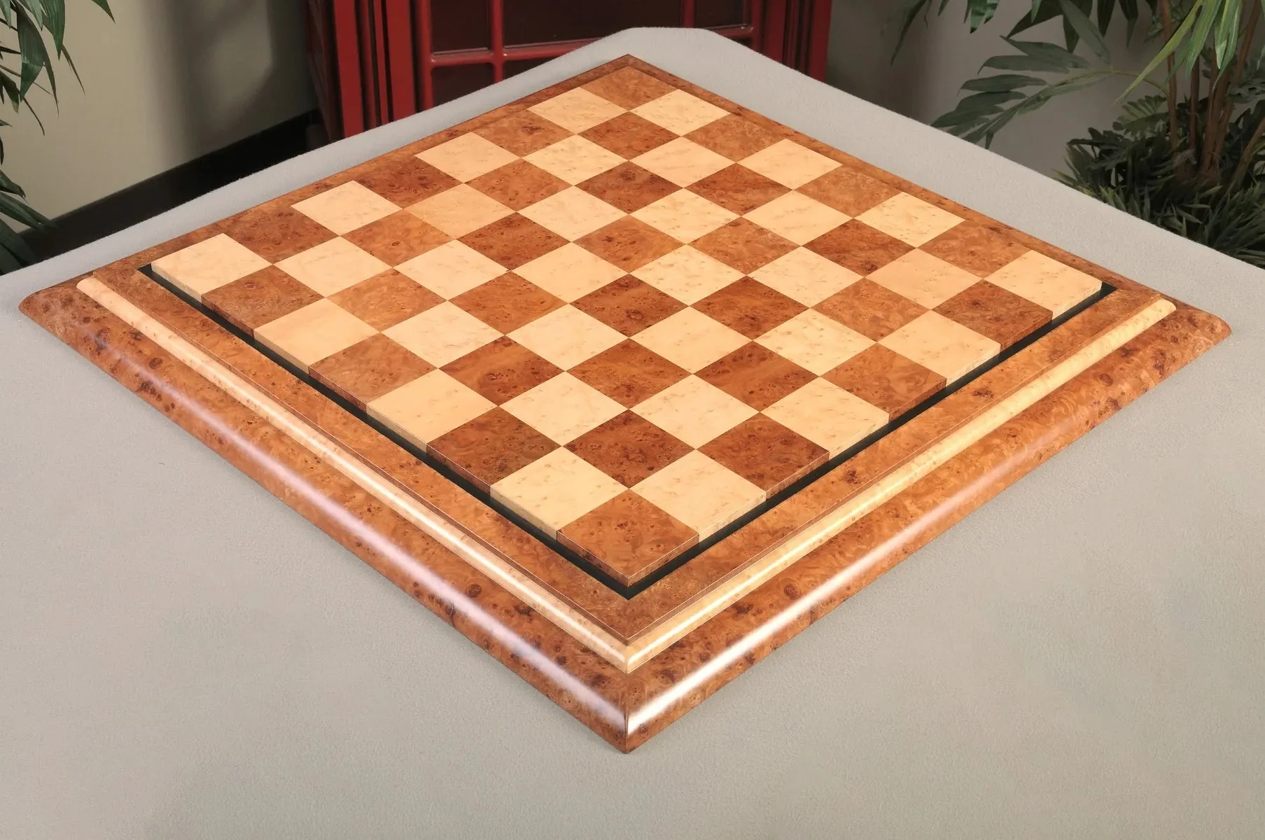 Signature Contemporary V Luxury Chess board - OLMO BURL / BIRD'S EYE MAPLE - 2.5" Squares