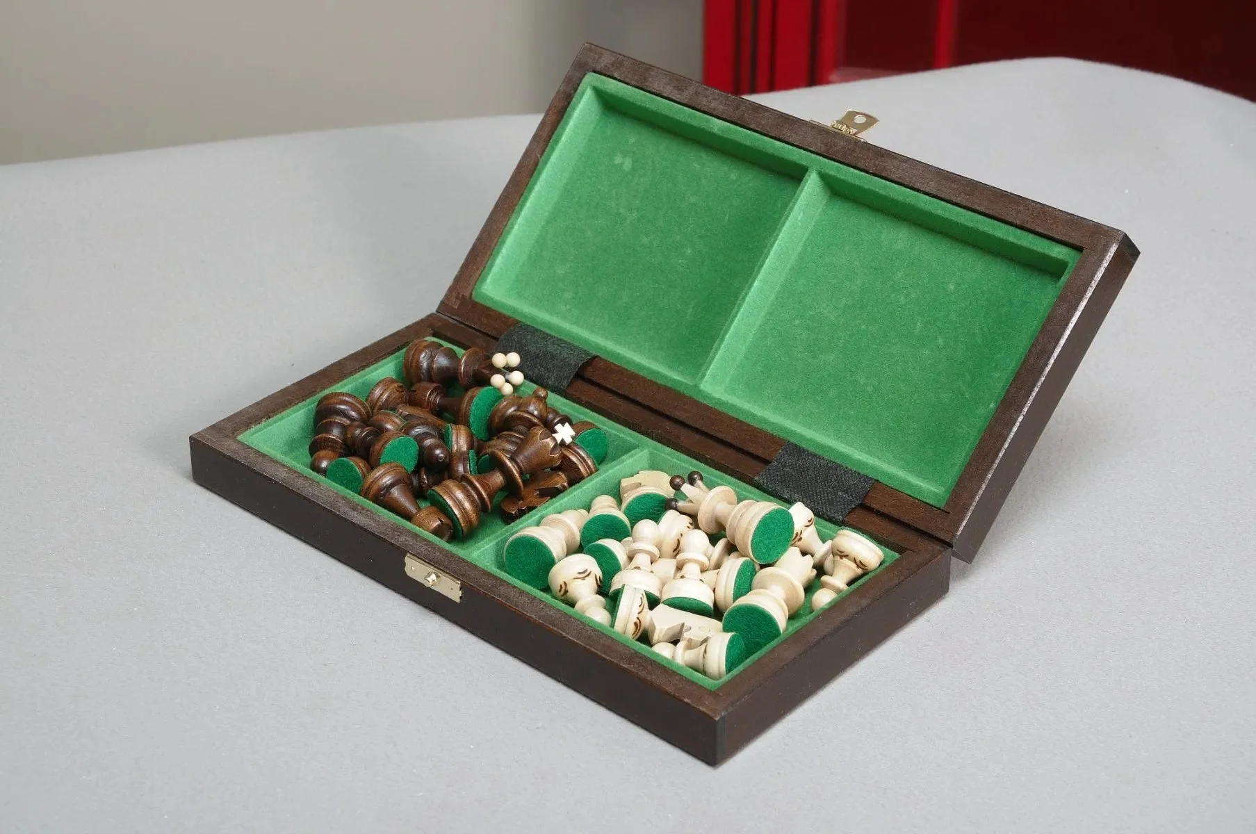 Small Pearl Chess Set - Image 4
