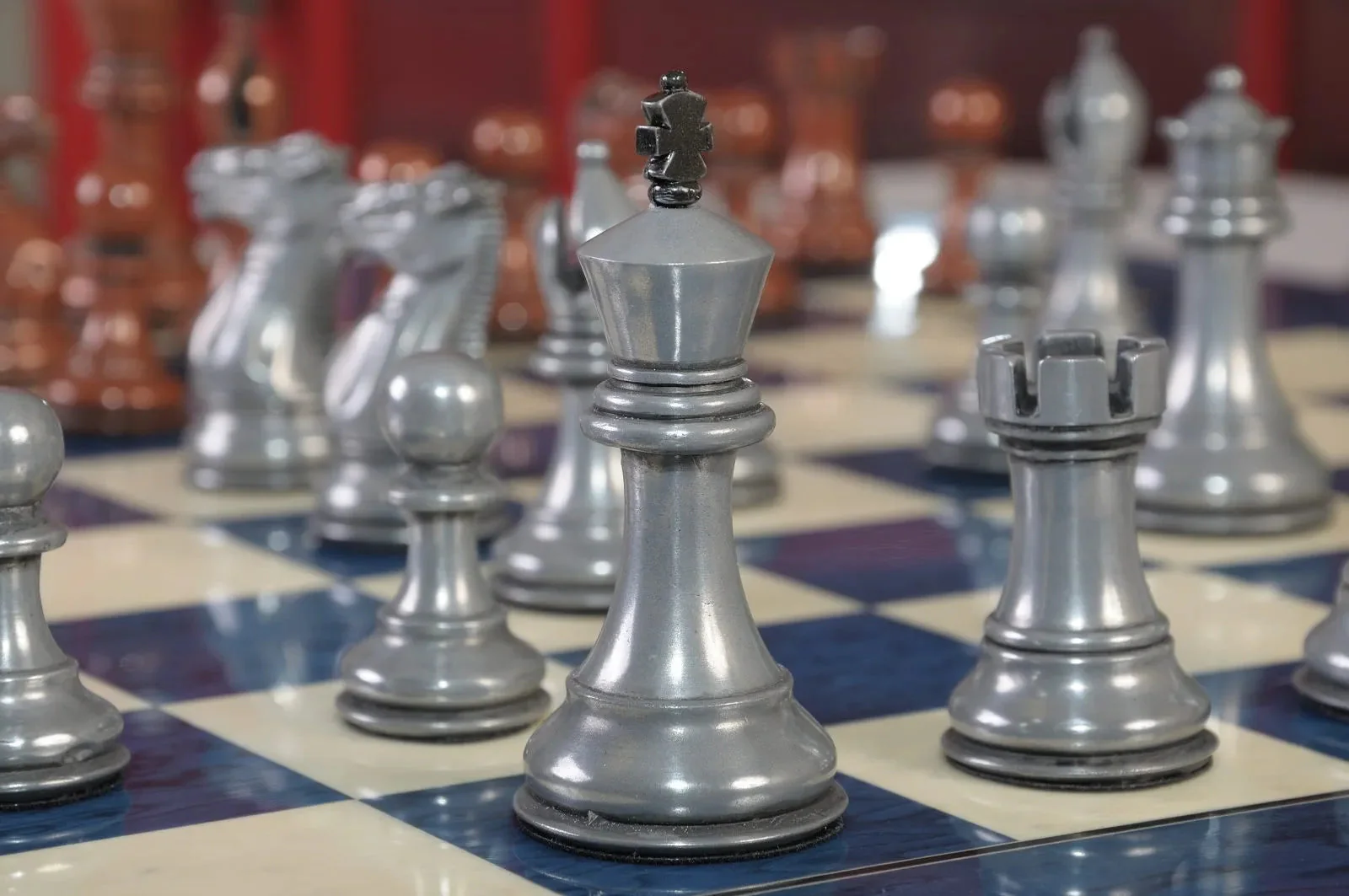 Staunton Themed Chess Pieces - 3.5" King - Metallic - Image 3