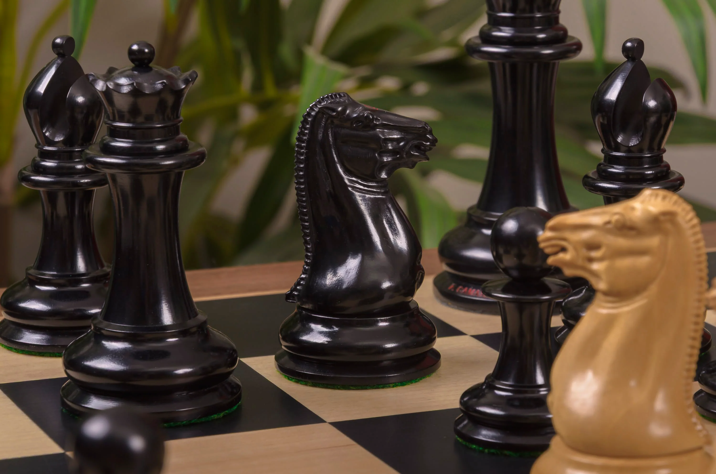 The 1849 Cooke Luxury Chess Pieces - 4.4" King - From the Camaratta Collection - Image 2