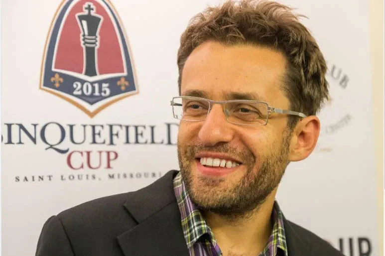 The 2015 Sinquefield Cup Commemorative Edition Series Chess Pieces - 3.8" King - Image 21