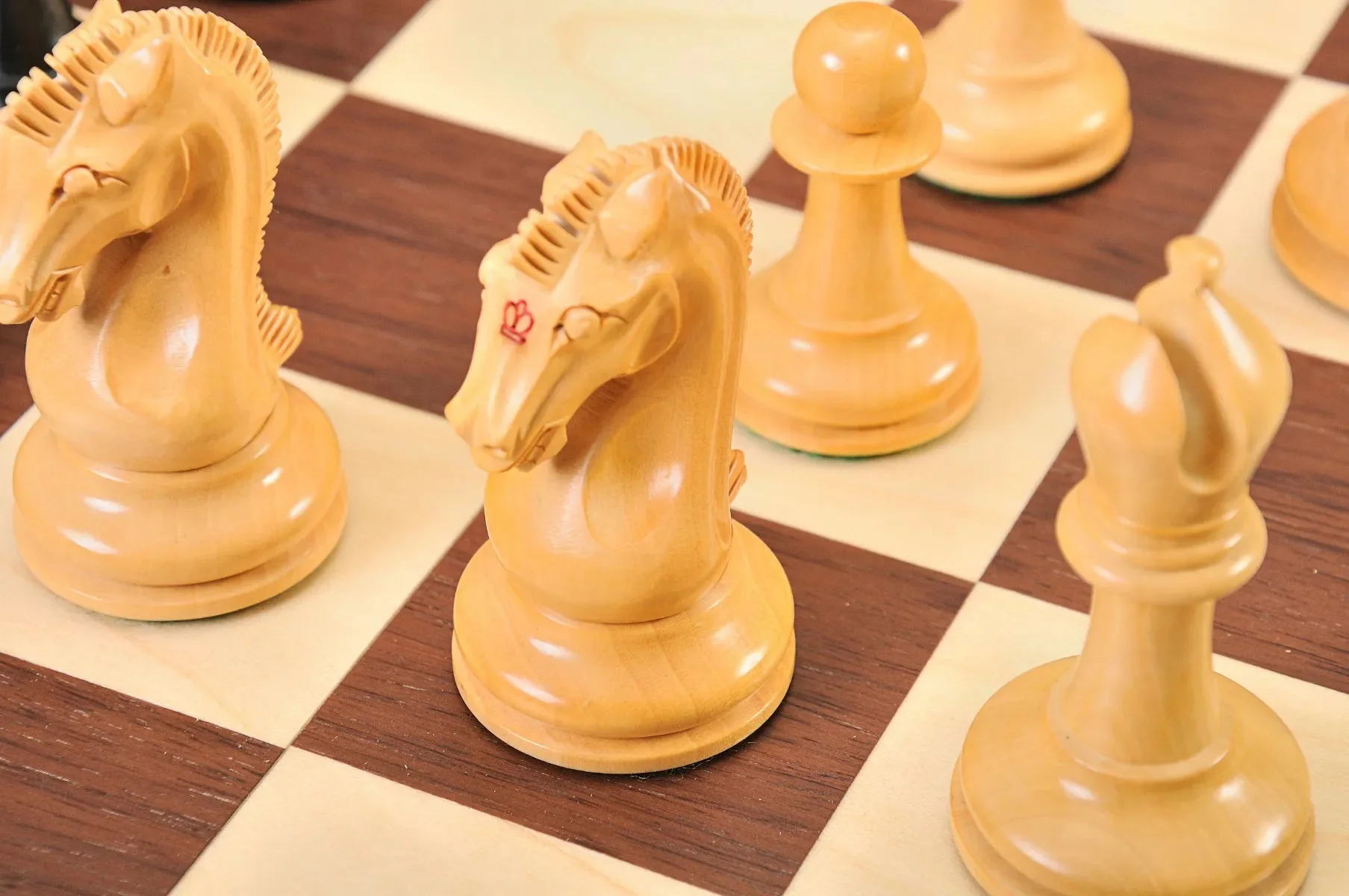 The 2023 Champions Showdown Chess 9LX Official Series Chess Pieces - DGT-Enabled - Image 6