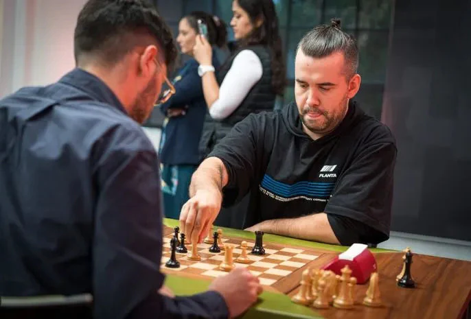 The 2024 Saint Louis Rapid & Blitz Official Series Chess Pieces - DGT-Enabled - Image 19