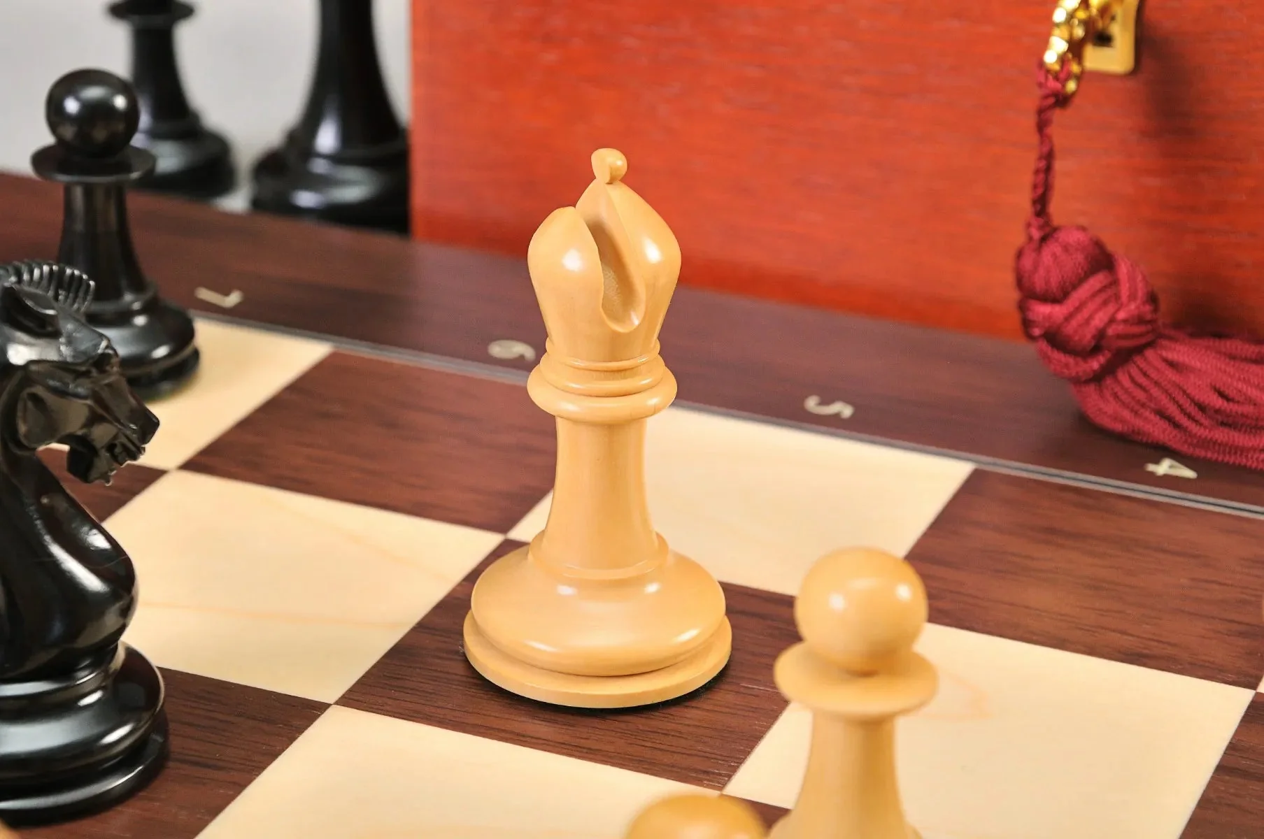The 2024 Saint Louis Rapid & Blitz Official Series Chess Pieces - DGT-Enabled - Image 3