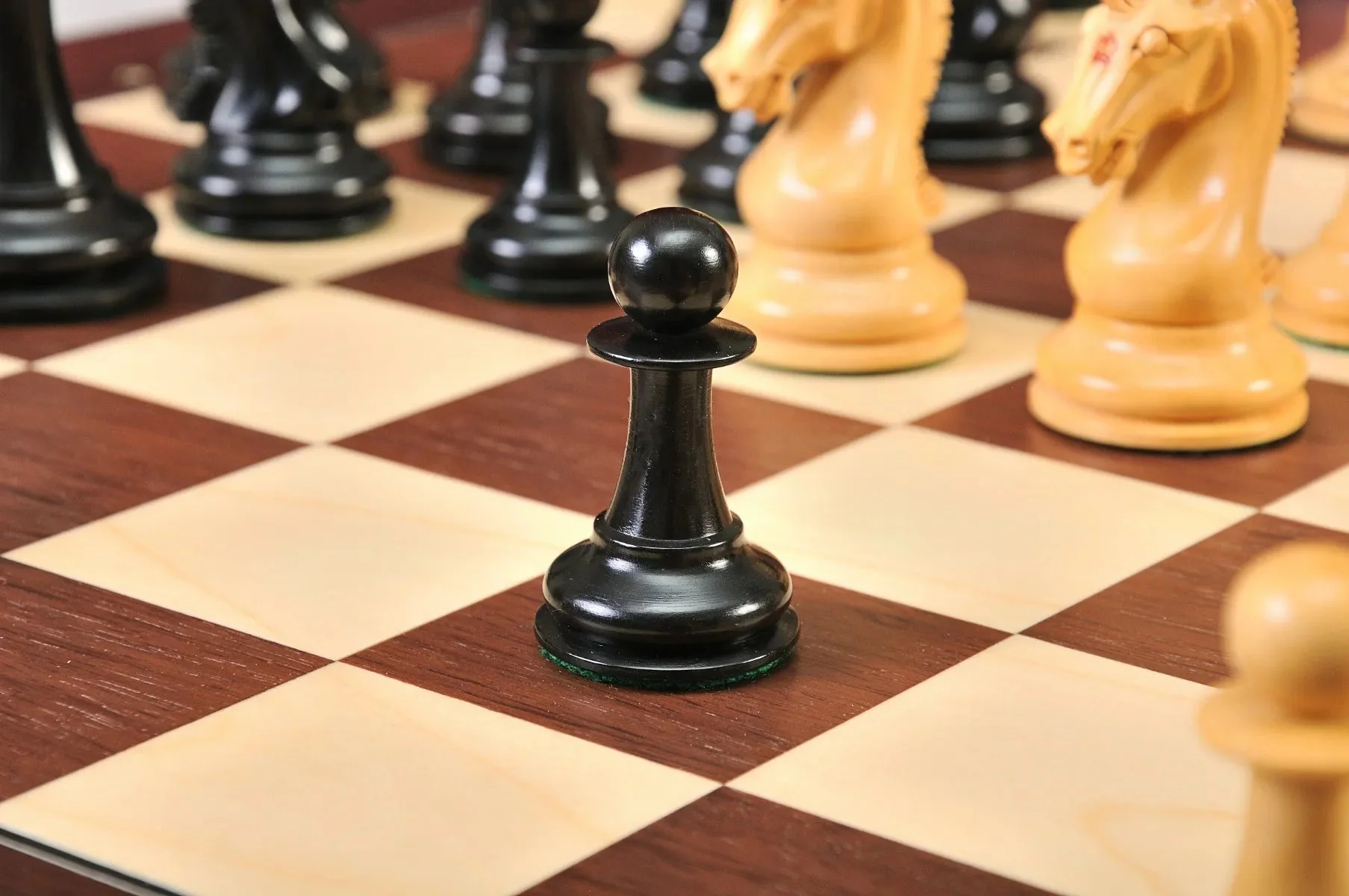 The 2025 Sinquefield Cup Official Series Chess Pieces - DGT-Enabled - Image 10