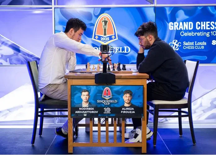 The 2025 Sinquefield Cup Official Series Chess Pieces - DGT-Enabled - Image 27