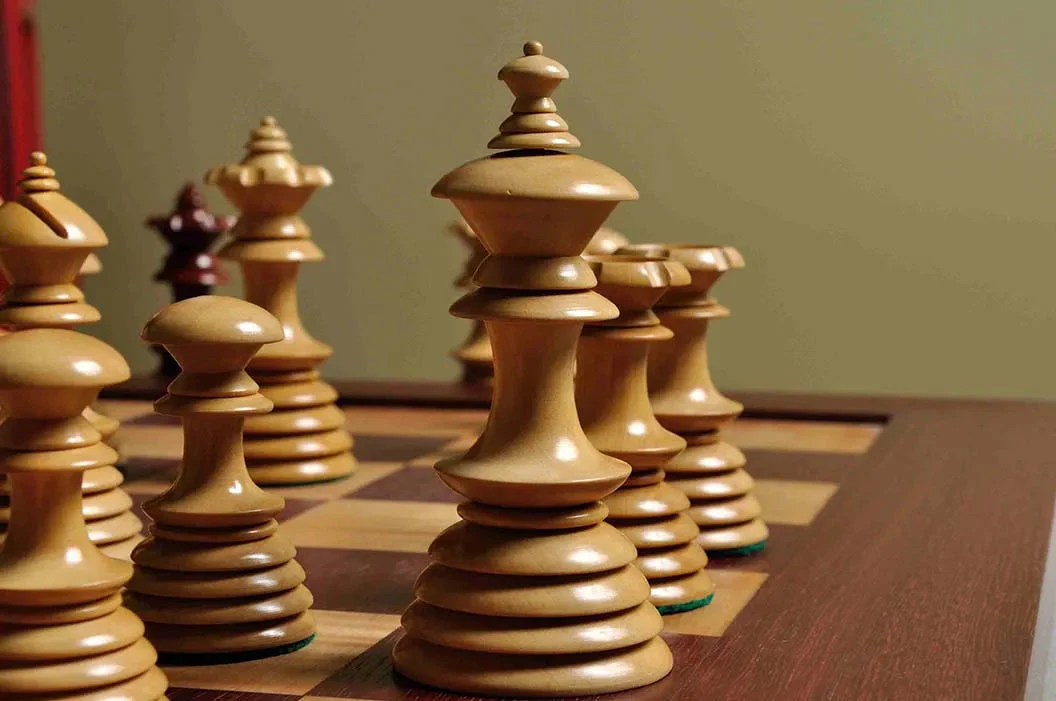 The Almeria Series Luxury Chess Pieces - 4.4" King - Image 2