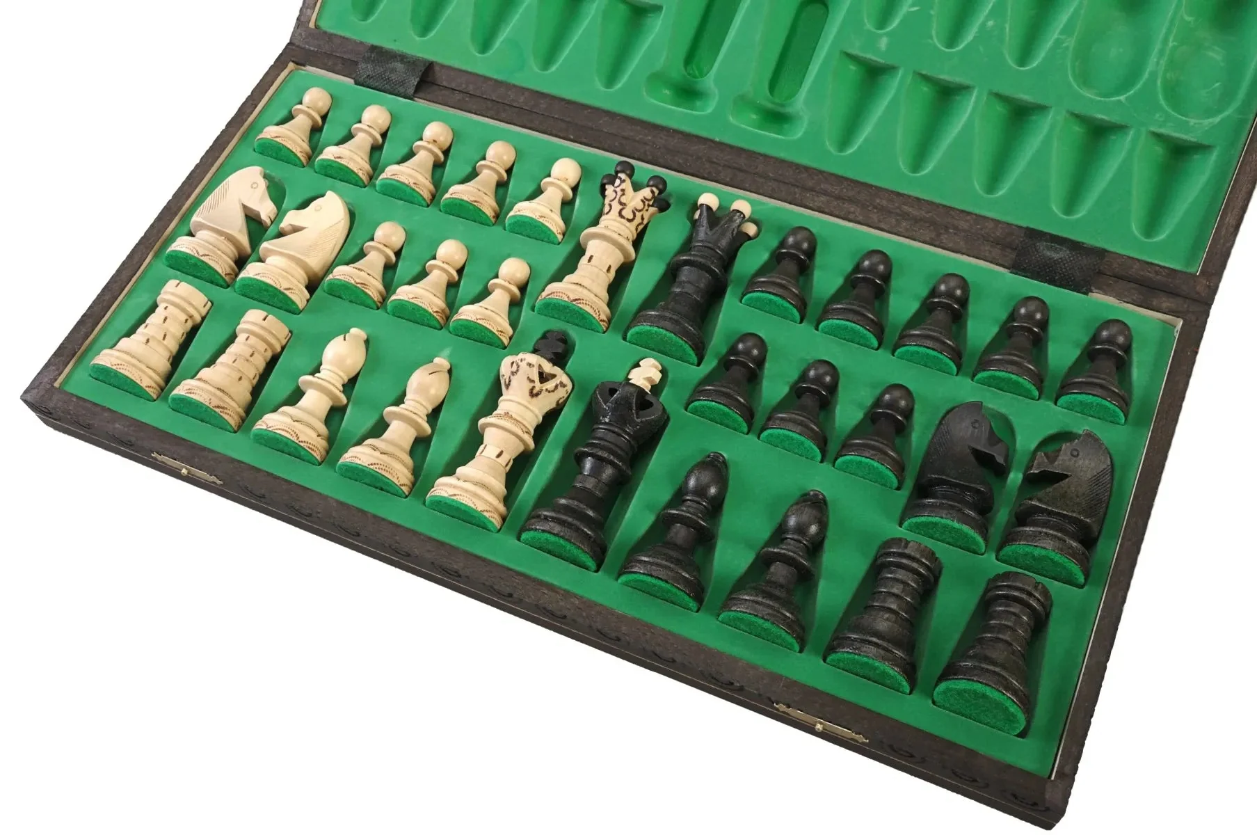 The Black Ambassador Chess Set - Image 3
