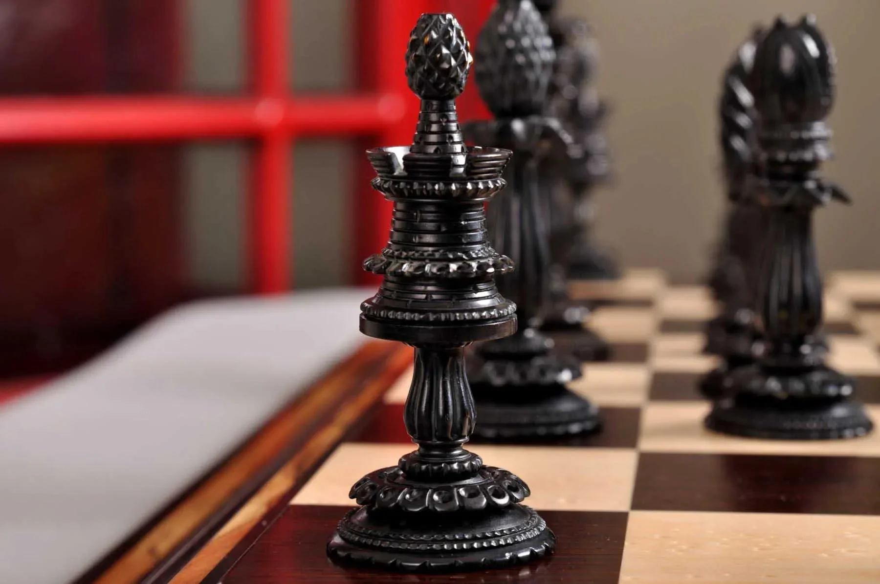 The Lund Anglo-Indian Reproduction Luxury Bone Chess Pieces - 4.75" King - Image 10