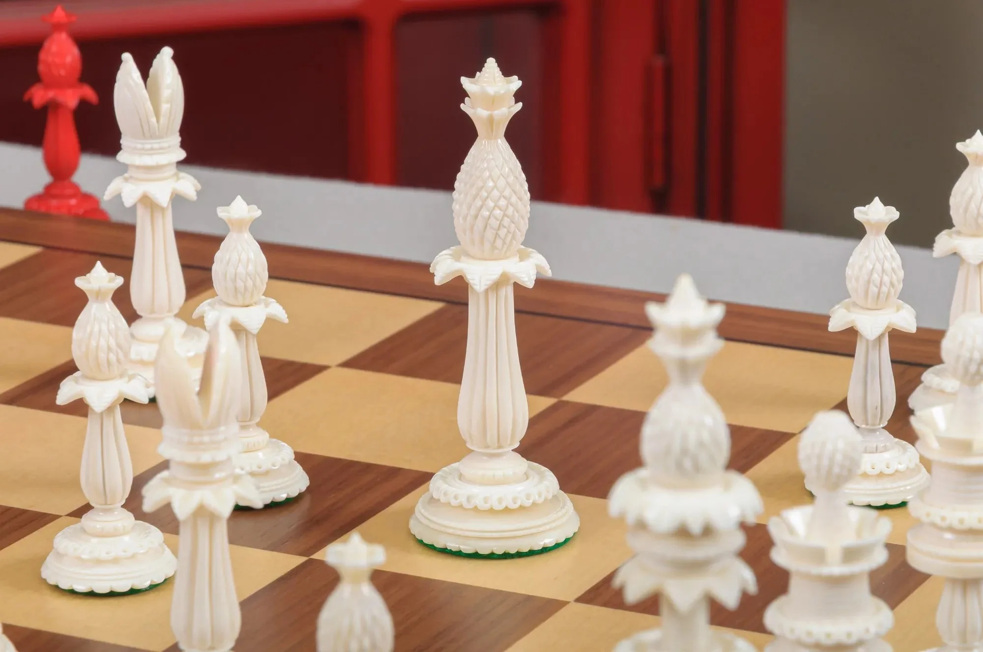 The Lund Anglo-Indian Reproduction Luxury Bone Chess Pieces - 4.75" King - Image 16