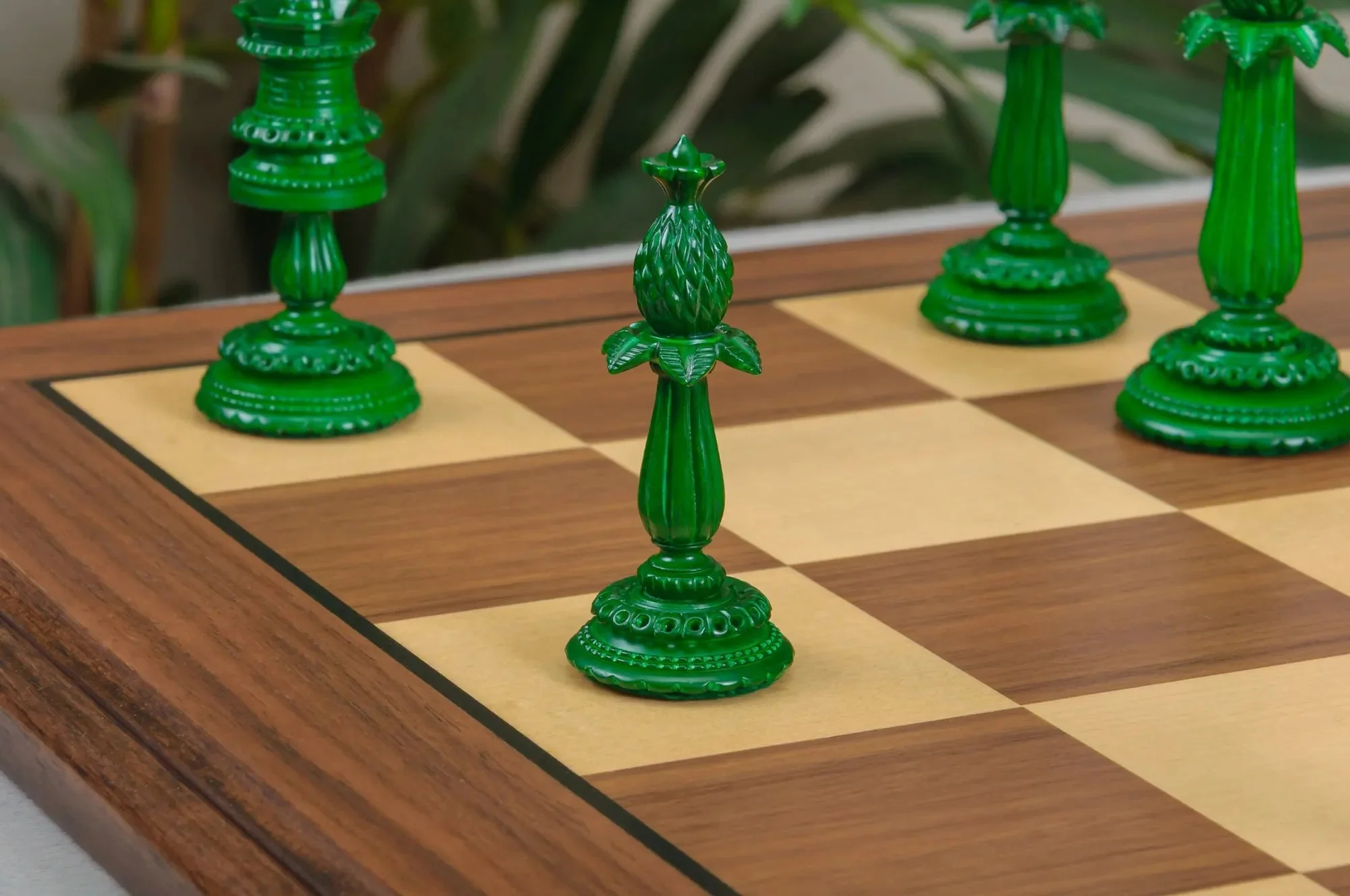 The Lund Anglo-Indian Reproduction Luxury Bone Chess Pieces - 4.75" King - Image 18