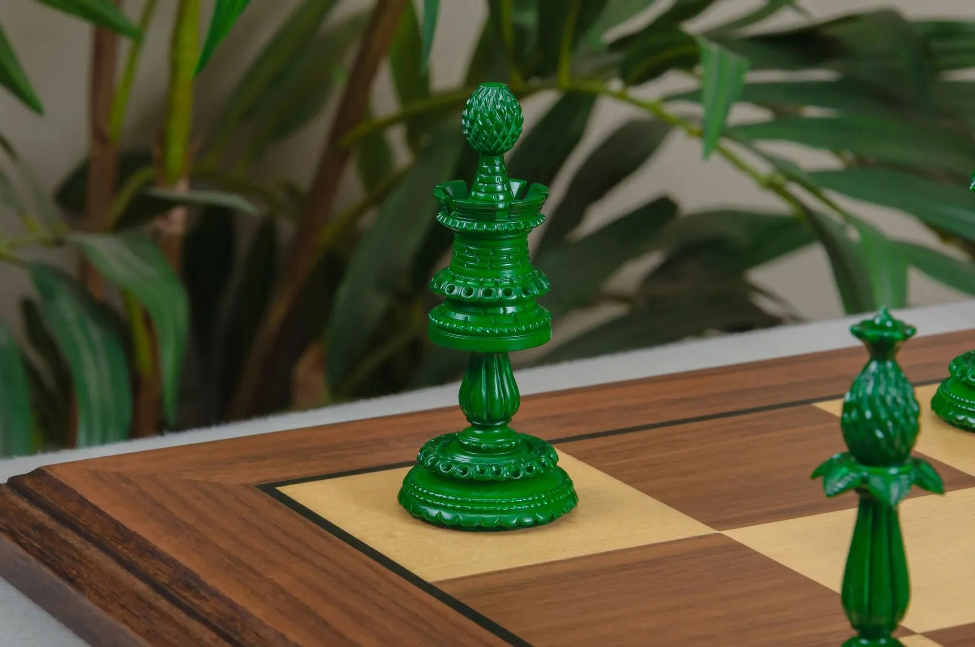 The Lund Anglo-Indian Reproduction Luxury Bone Chess Pieces - 4.75" King - Image 24