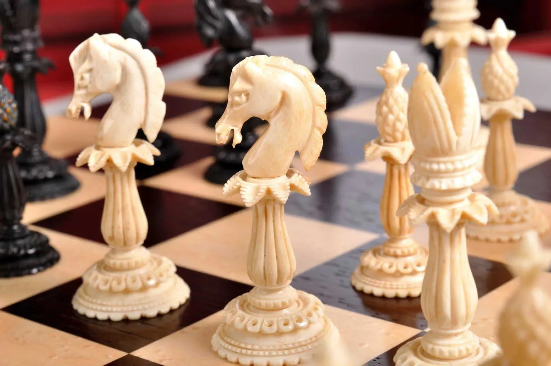 The Lund Anglo-Indian Reproduction Luxury Bone Chess Pieces - 4.75" King - Image 5