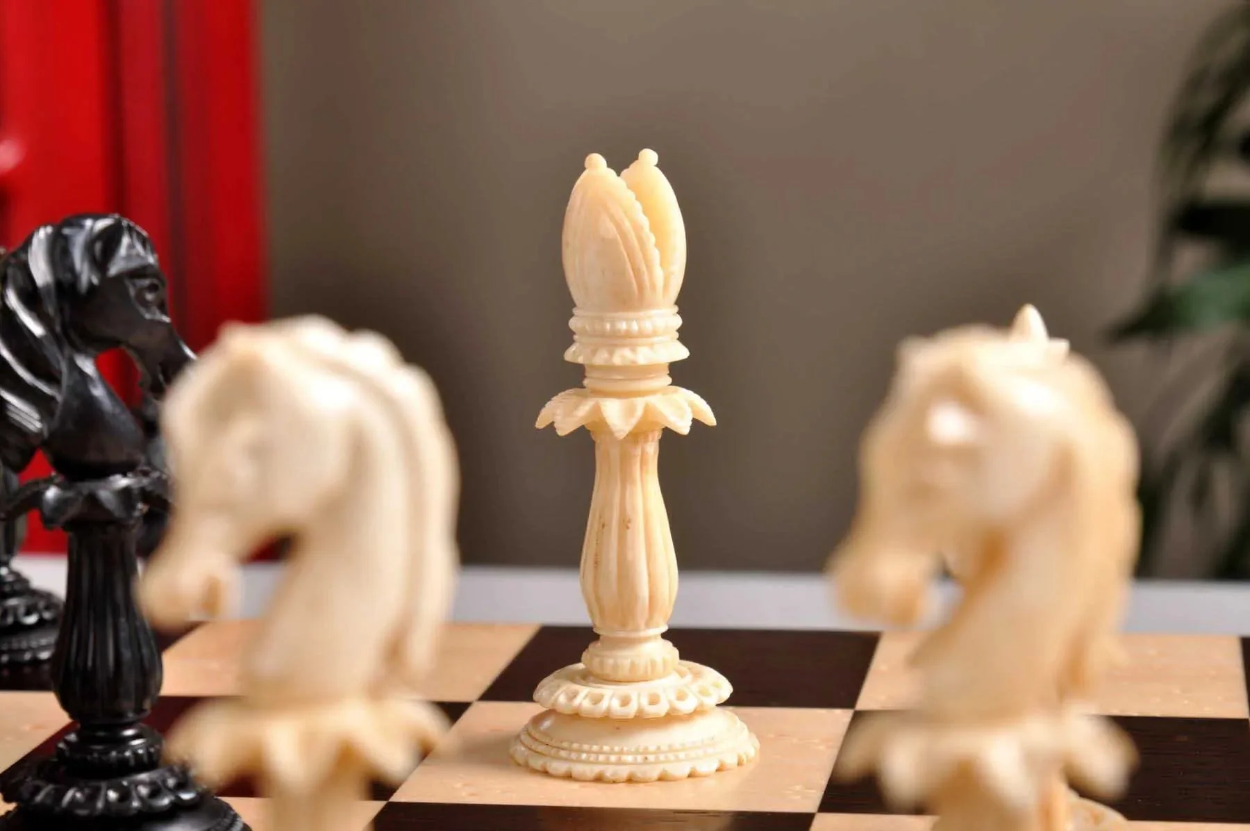 The Lund Anglo-Indian Reproduction Luxury Bone Chess Pieces - 4.75" King - Image 7