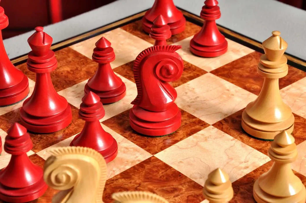 Natural Boxwood and Red Gilded - Image 11