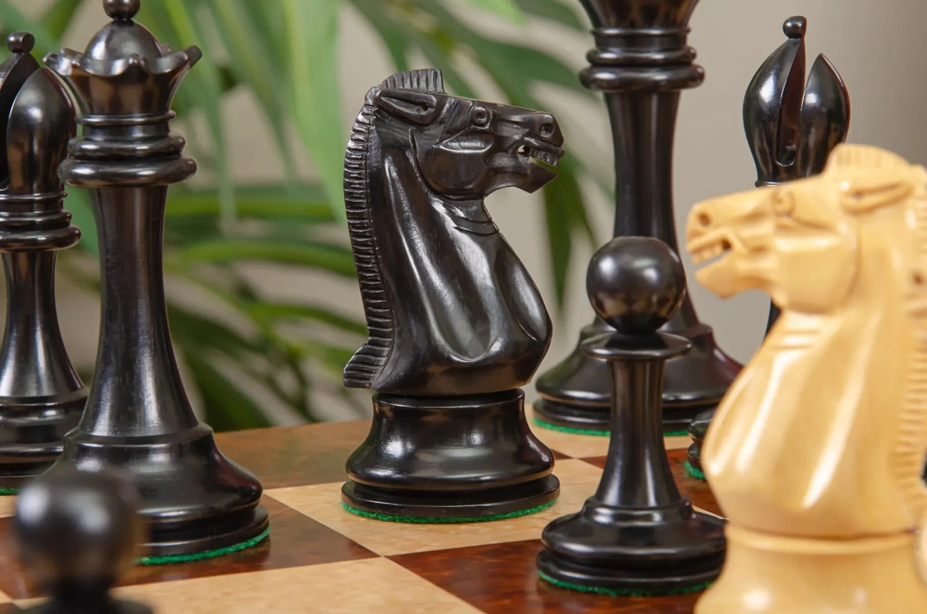 The B and Co. Series Luxury Chess Pieces - 4.4" King - Image 8