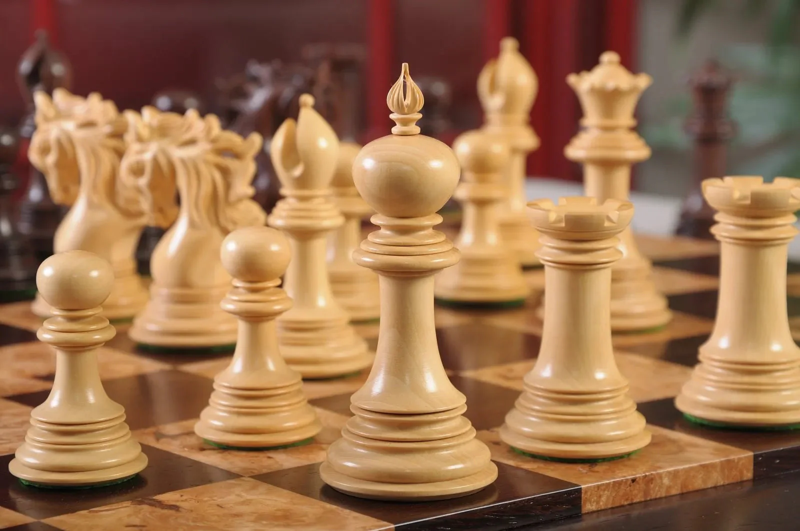 The Benevento Series Luxury Chess Pieces - 4.4" King - Image 3