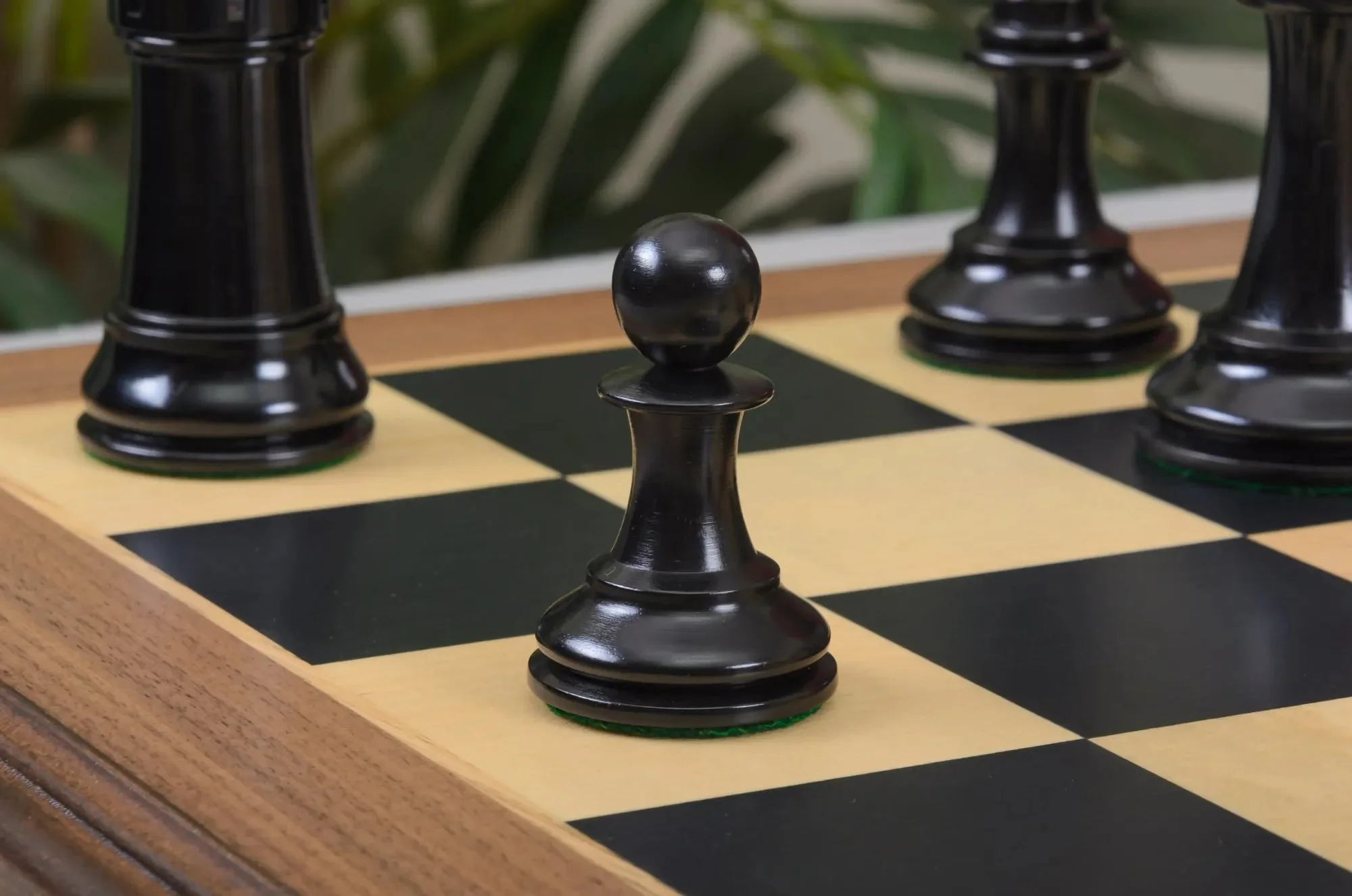 The Blackburne Series Luxury Chess Pieces - 4.4" King - Image 11