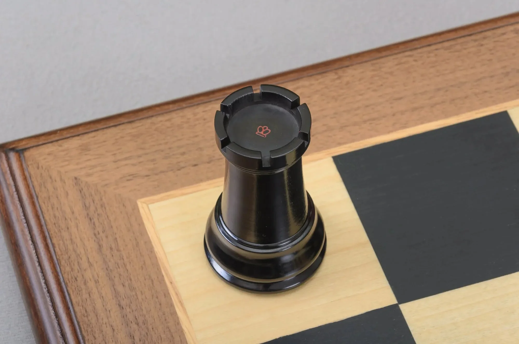 The Blackburne Series Luxury Chess Pieces - 4.4" King - Image 9