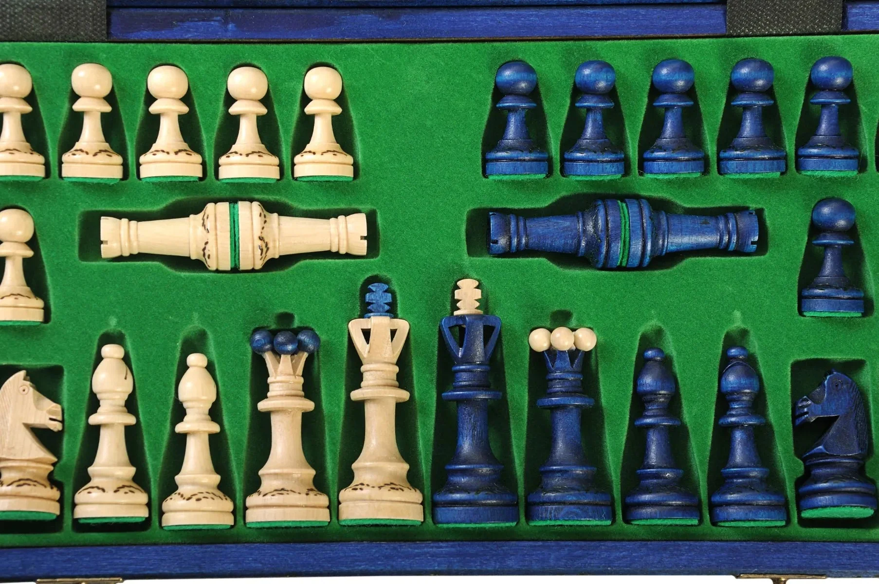 The Blue Senator Chess Set - Image 4