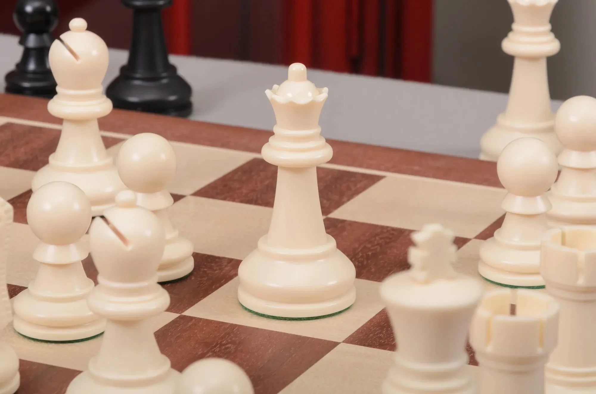 The Bobby Fischer Ultimate Tournament Series Plastic Chess Pieces - 3.75" King - Image 6