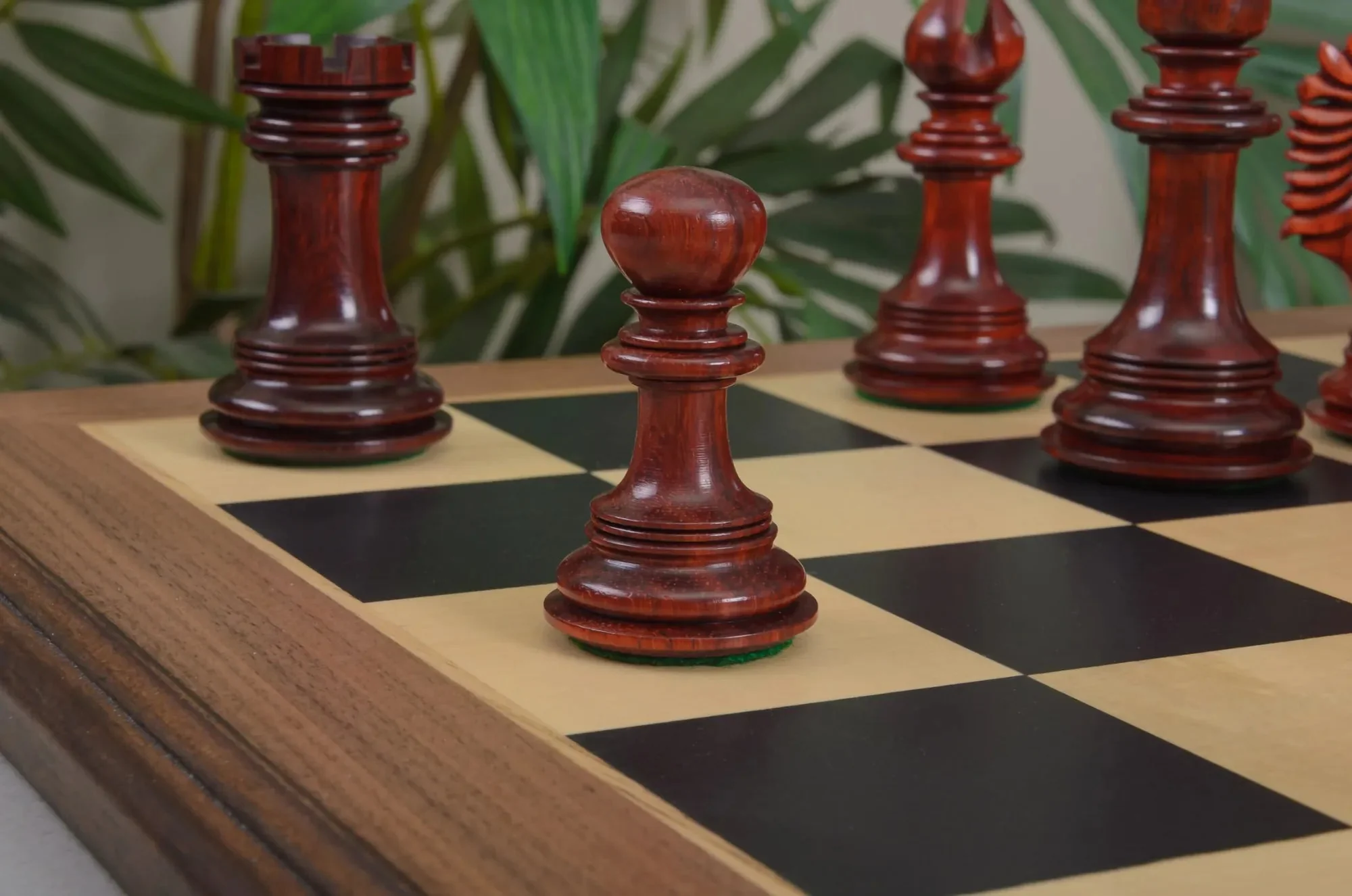 The Bolzano Series Artisan Chess Pieces - 4.3" King - Image 15