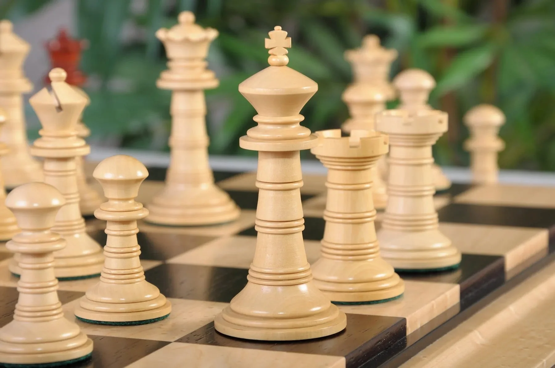 The Bomarzo Series Luxury Chess Pieces - 4.4" King - Image 4