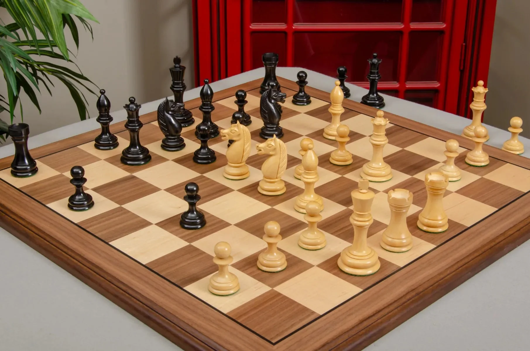 The Botvinnik Flohr Series Luxury Chess Pieces - 4.0" King - Image 2