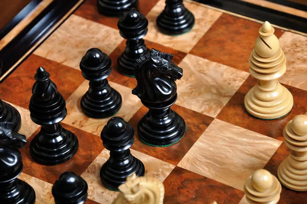 The Bristol Series Timeless Chess Pieces - 4.5" King - Image 12