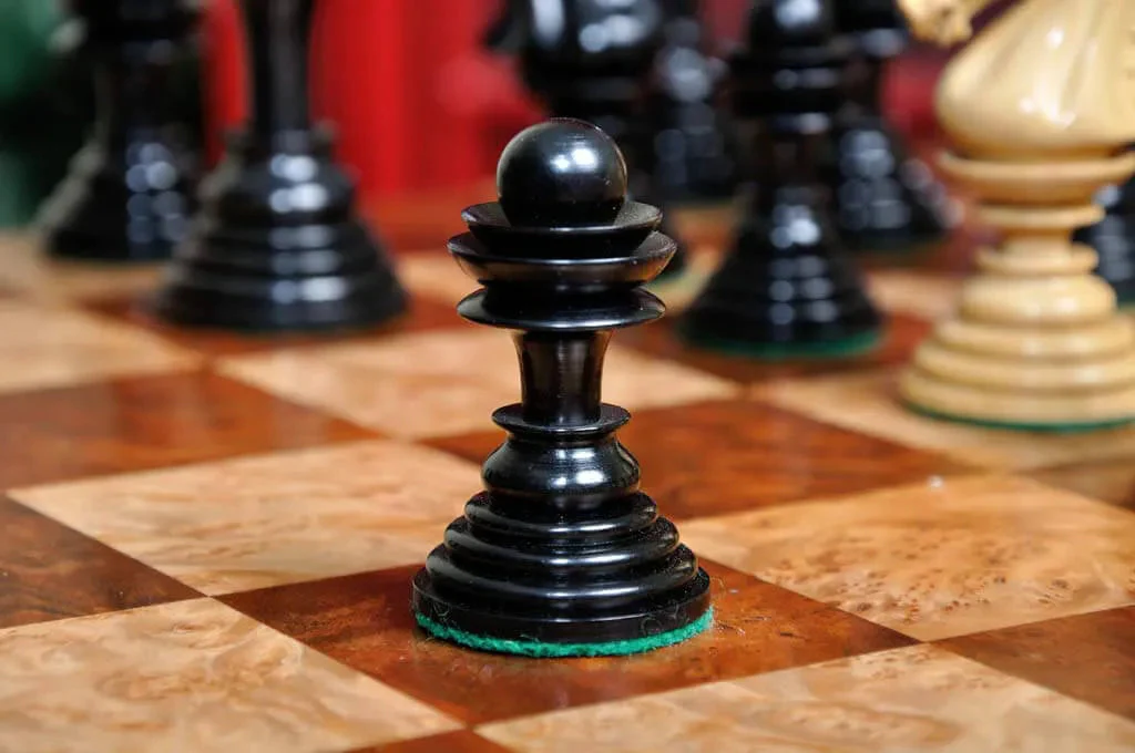 The Bristol Series Timeless Chess Pieces - 4.5" King - Image 3