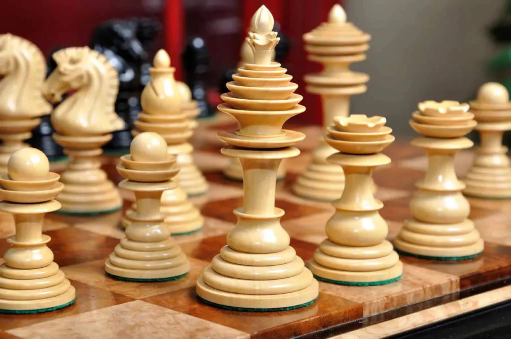 The Bristol Series Timeless Chess Pieces - 4.5" King - Image 6
