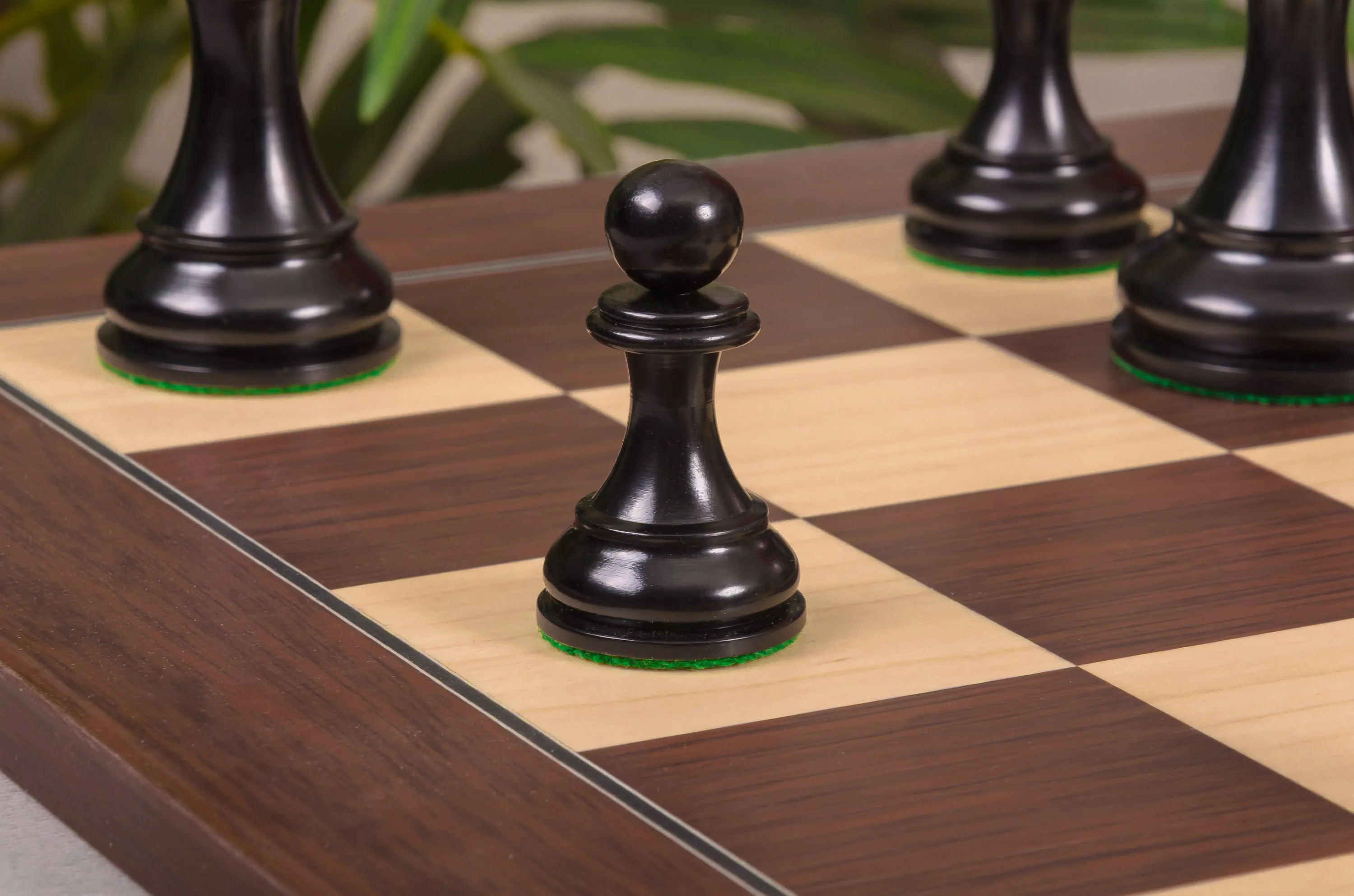 The British Chess Company Imperial Luxury Chess Pieces - 4.4" King - From the Camaratta Collection - Image 12