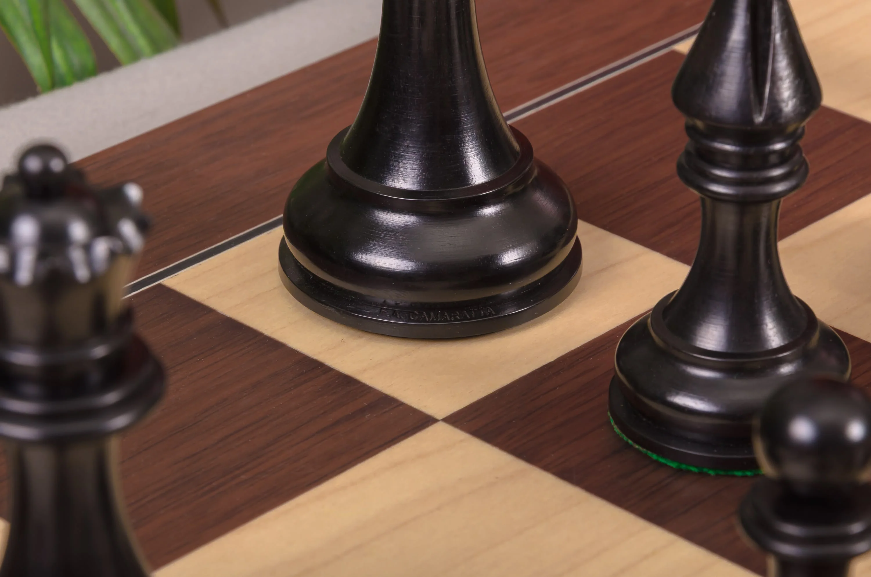 The British Chess Company Imperial Luxury Chess Pieces - 4.4" King - From the Camaratta Collection - Image 16