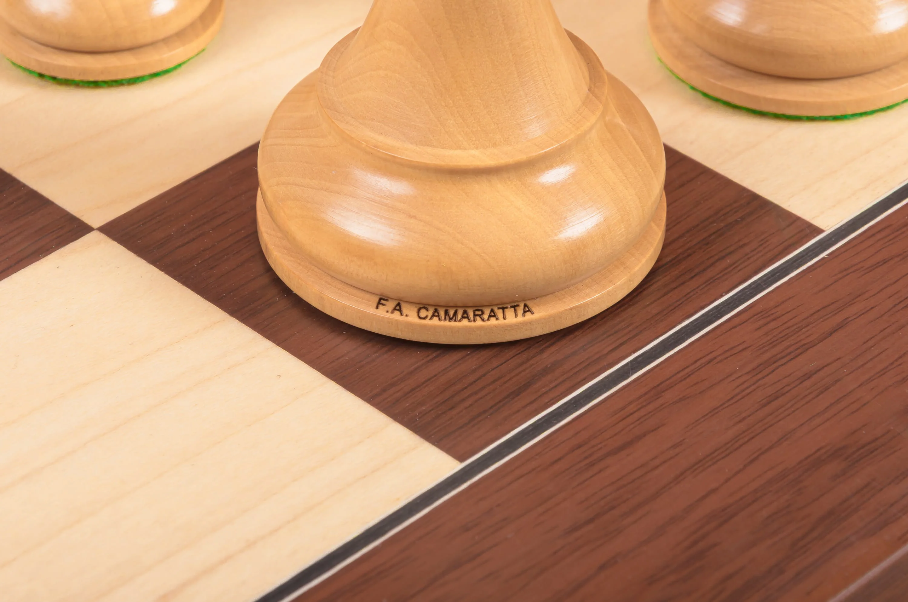 The British Chess Company Imperial Luxury Chess Pieces - 4.4" King - From the Camaratta Collection - Image 17