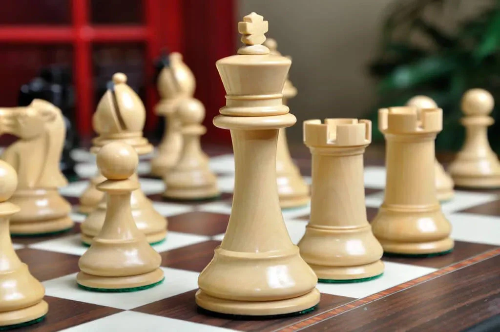 The British Chess Company - Staunton Popular Series Chess Pieces - 4.0" King - Image 14