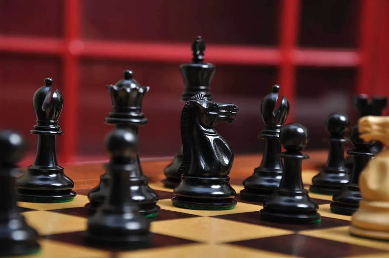 The Broadbent Series Chess Pieces - 3.0" King - Image 10
