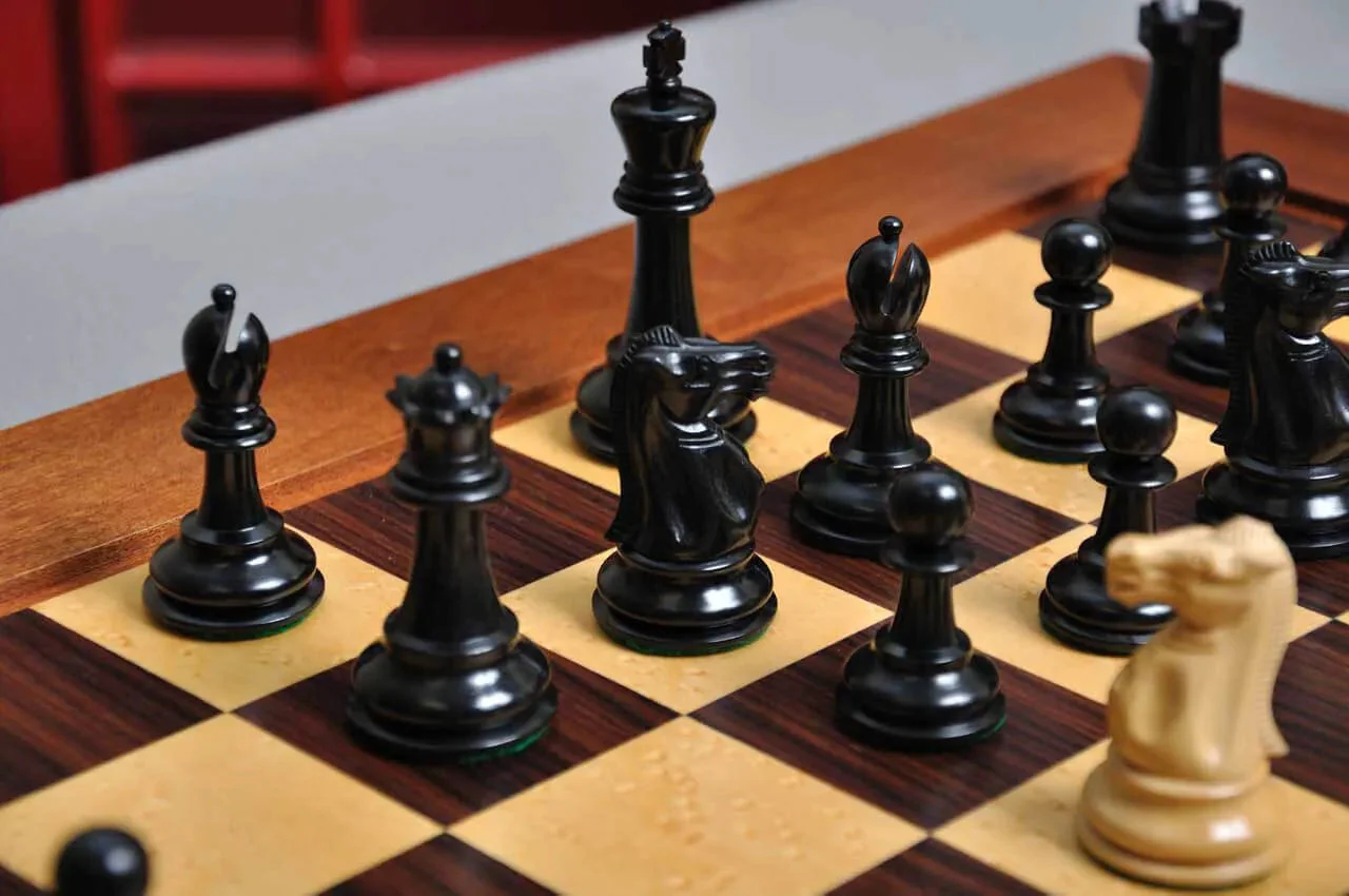 The Broadbent Series Chess Pieces - 3.0" King - Image 11