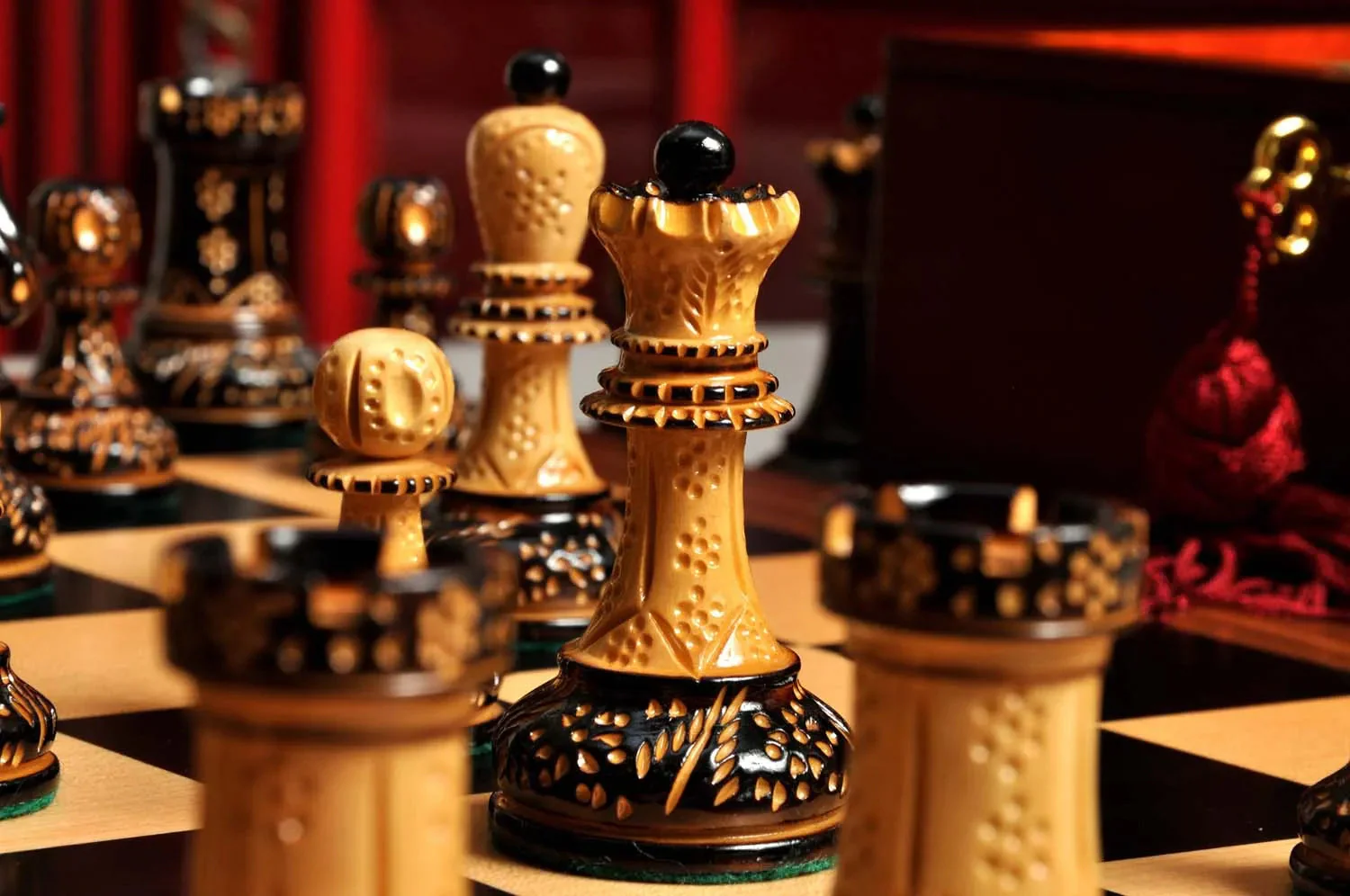 The Burnt Dubrovnik Series Chess Set, Box, & Board Combination - Image 8