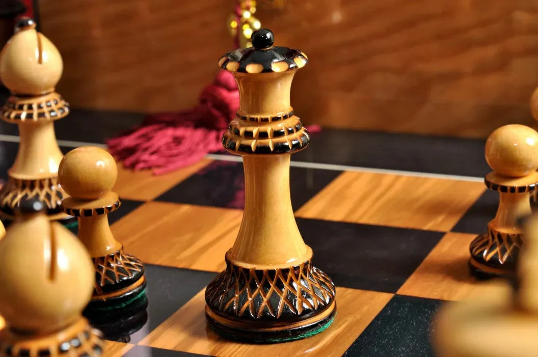 The Burnt Golden Rosewood Grandmaster Series Chess Pieces - 4.0" King - Image 8