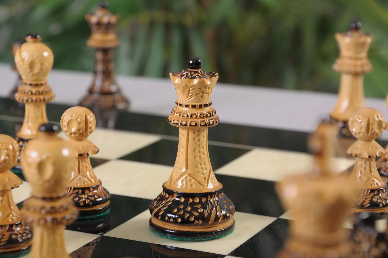 The Burnt Reykjavik II Series Chess Pieces - 3.75" King - Image 12