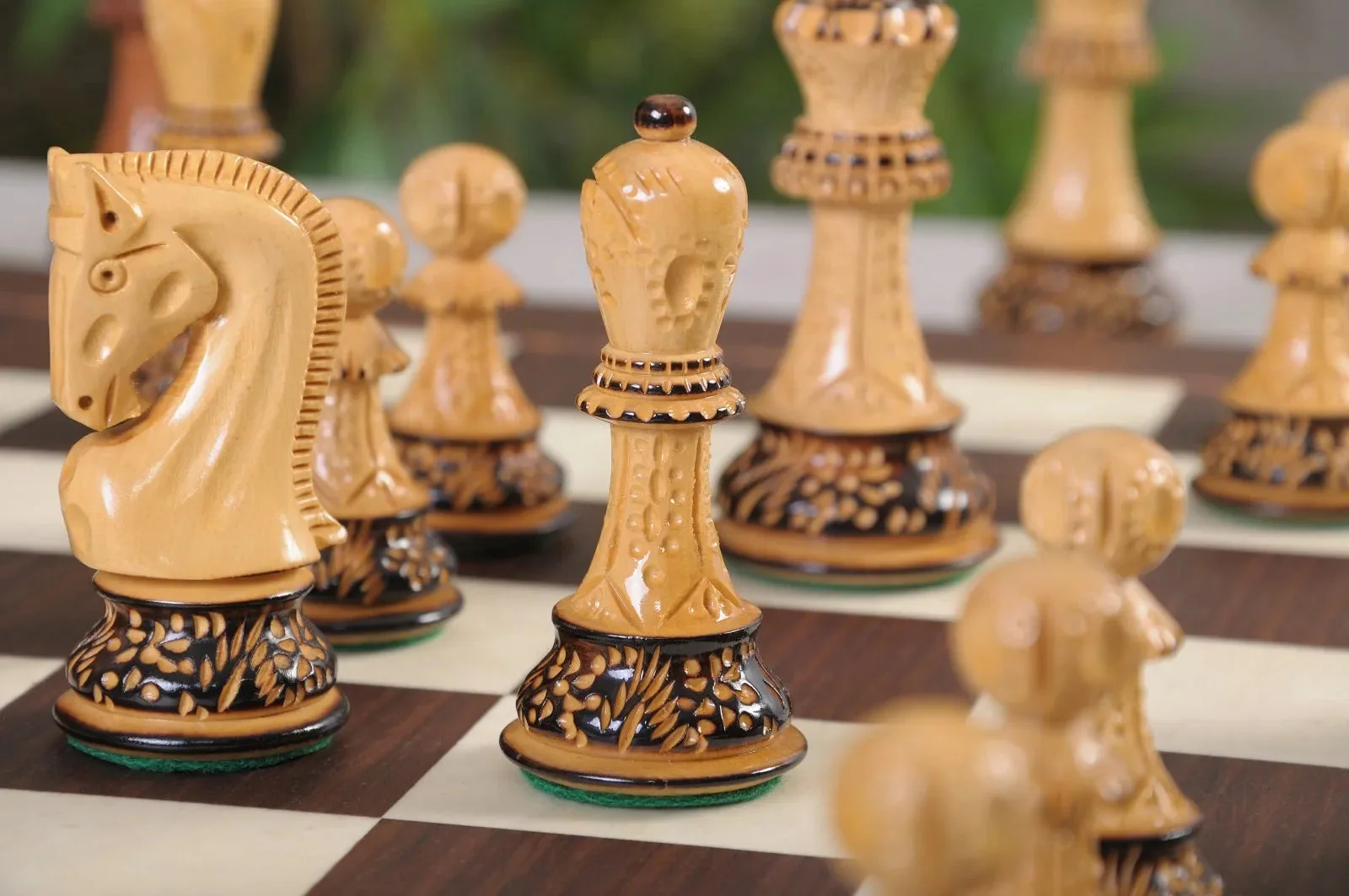 The Burnt Zagreb '59 Series Chess Pieces - 3.875" King - Image 12
