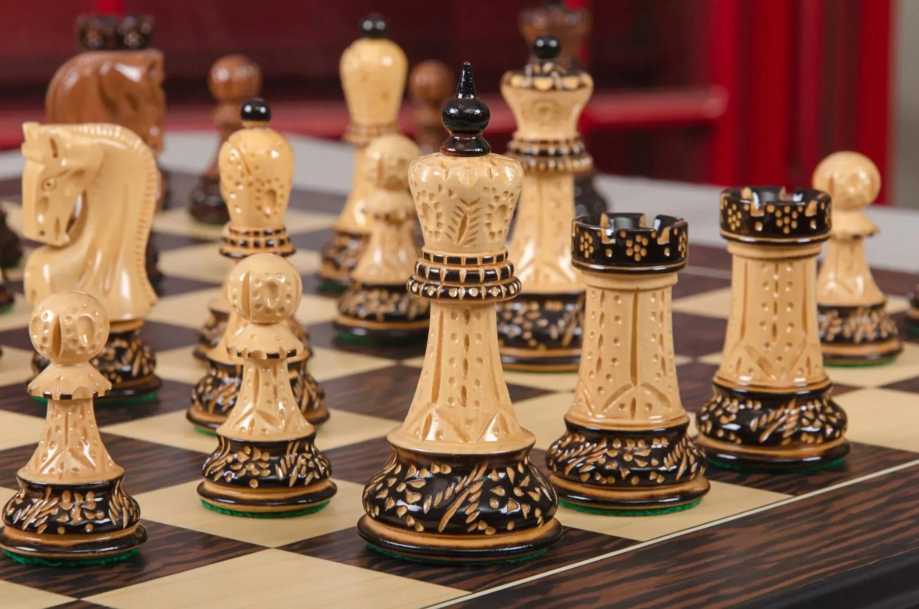 The Burnt Golden Rosewood Zagreb '59 Series Chess Pieces - 3.875" King - Image 2